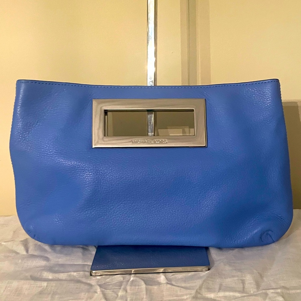 Micheal Kors Clutch - EUC